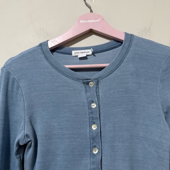 Good American Jeanius Fitted Henley Indigo376 Size Medium Long Sleeve - Picture 7 of 10